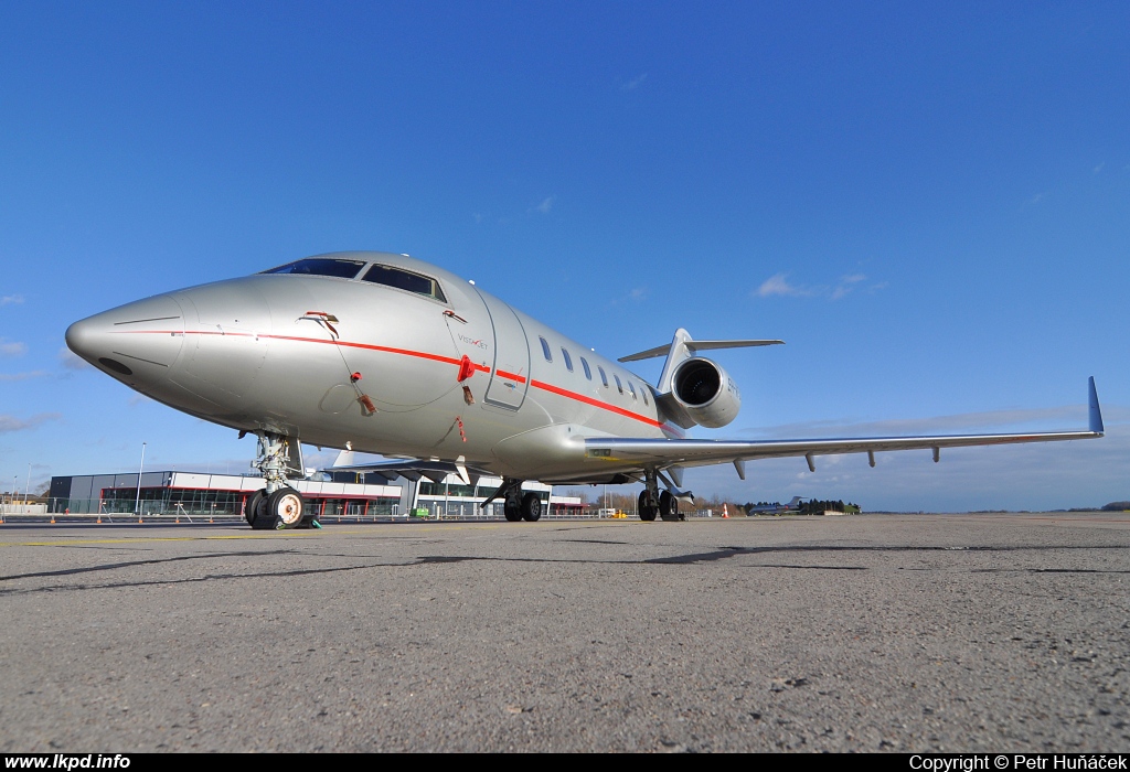 VistaJet – Canadair CL-600-2B16 Challenger 605 9H-VFC