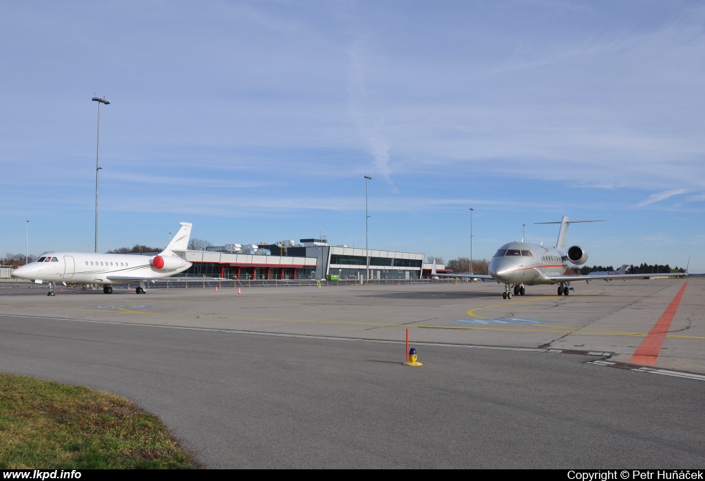 VistaJet – Canadair CL-600-2B16 Challenger 605 9H-VFC