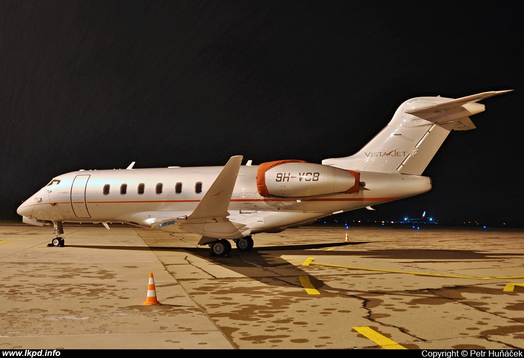 VistaJet – Bombardier BD-100-1A10 Challenger 350 9H-VCB