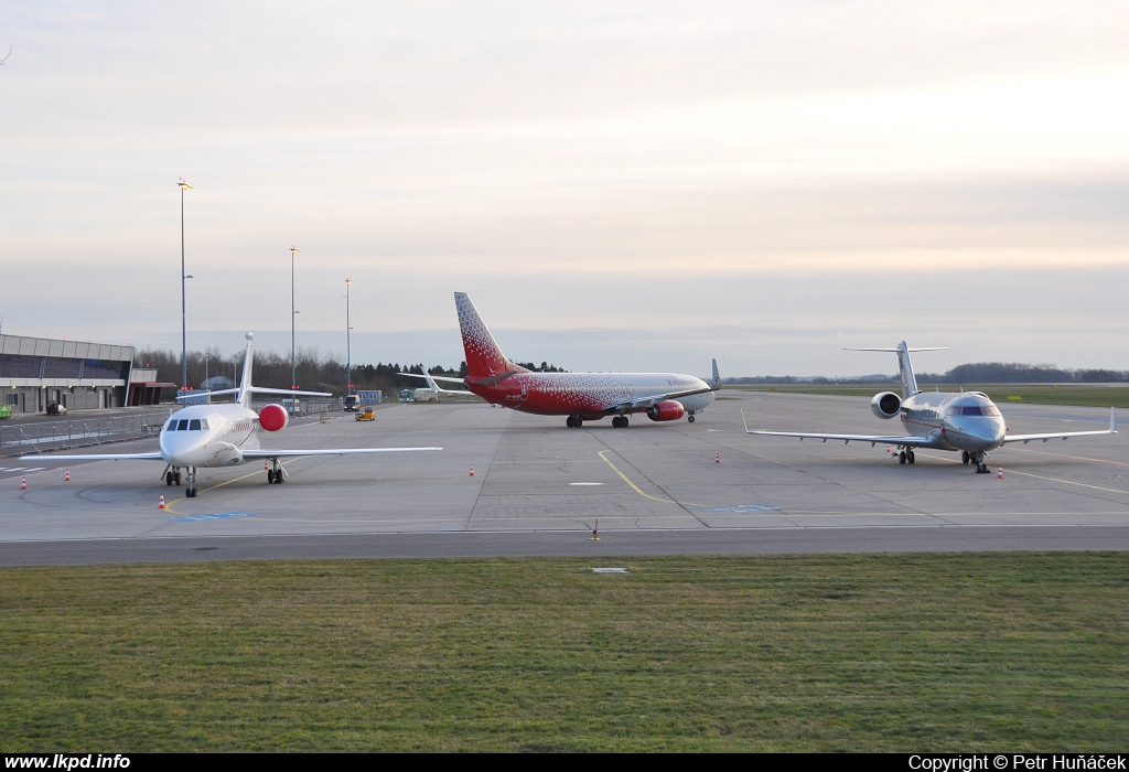 Rossia – Boeing B737-8LJ VP-BOB