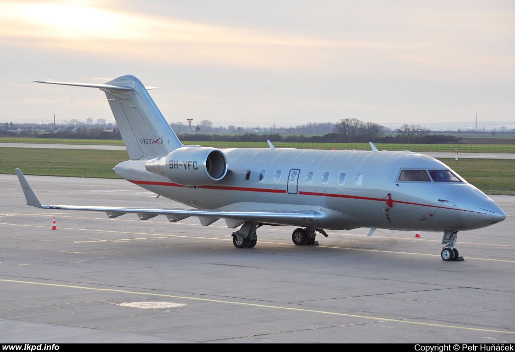 VistaJet – Canadair CL-600-2B16 Challenger 605 9H-VFC