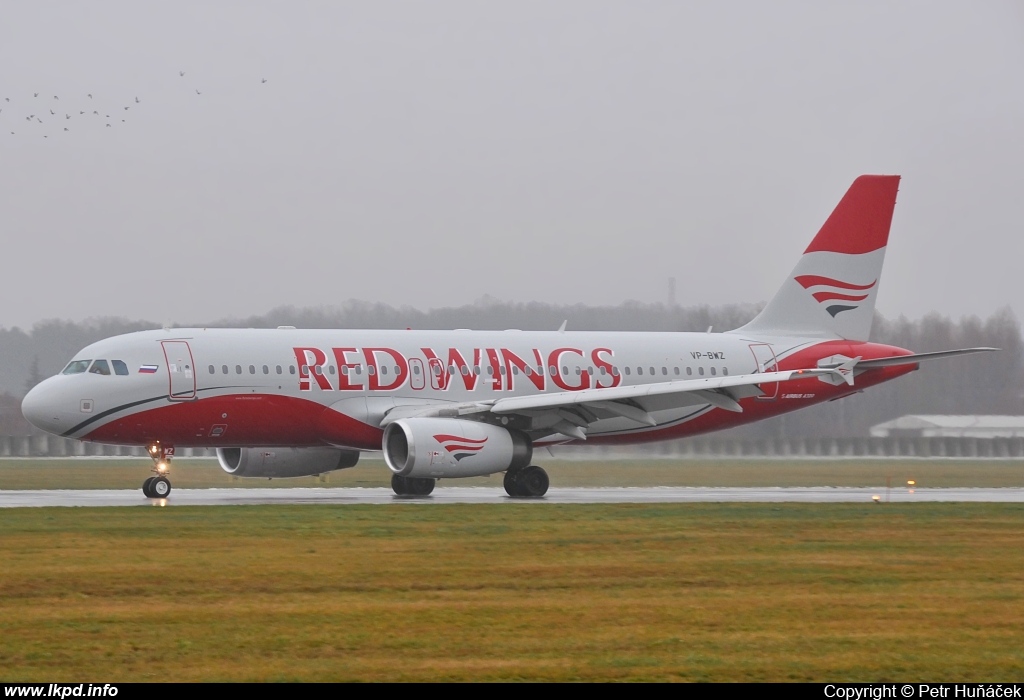 Red Wings – Airbus A320-233 VP-BWZ