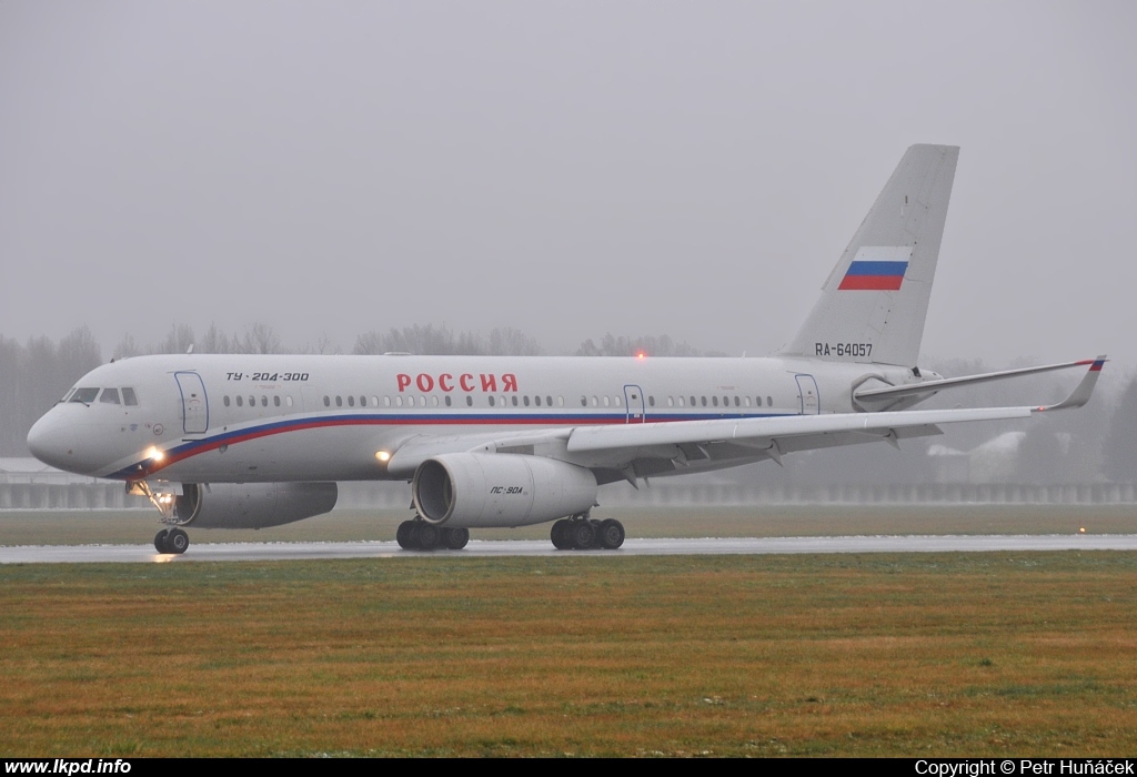 Rossia – Tupolev TU-204-300 RA-64057