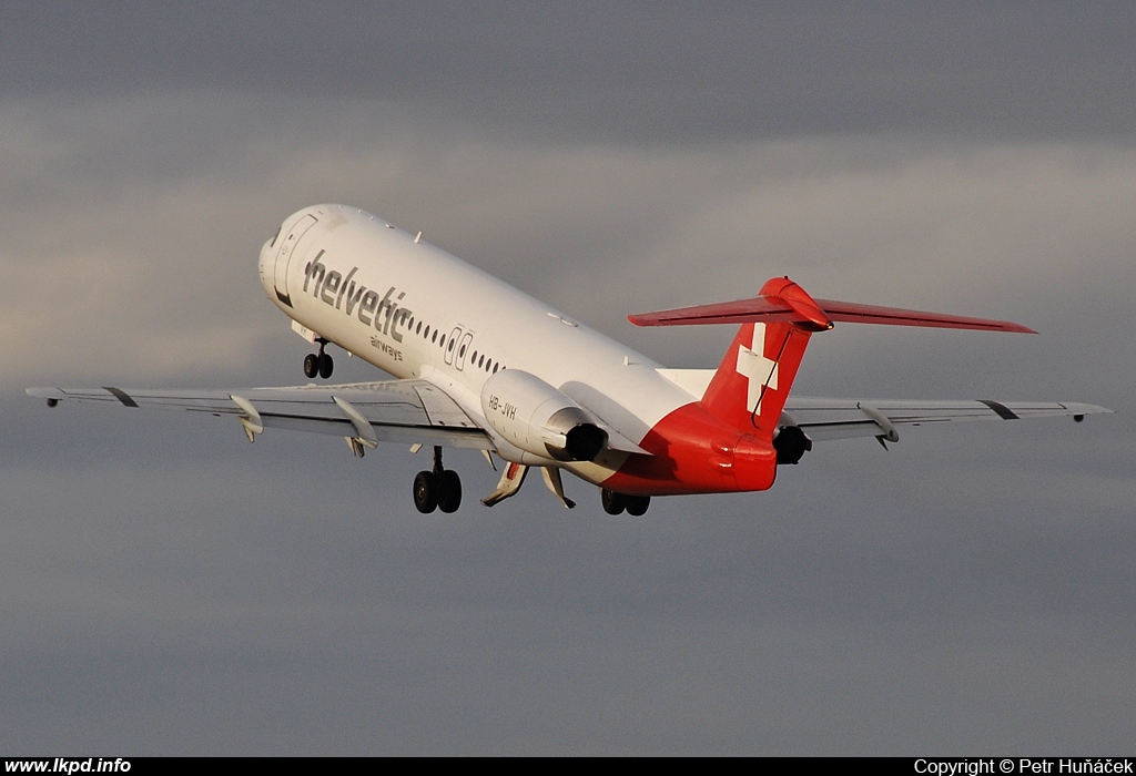 Helvetic Airways – Fokker 100 HB-JVH