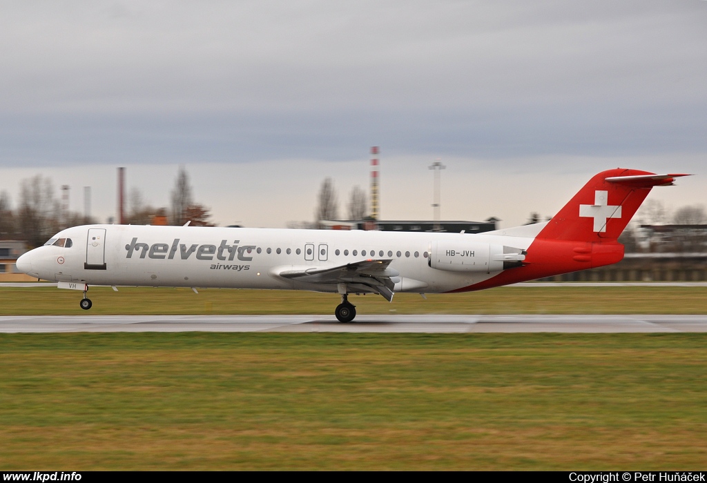 Helvetic Airways – Fokker 100 HB-JVH