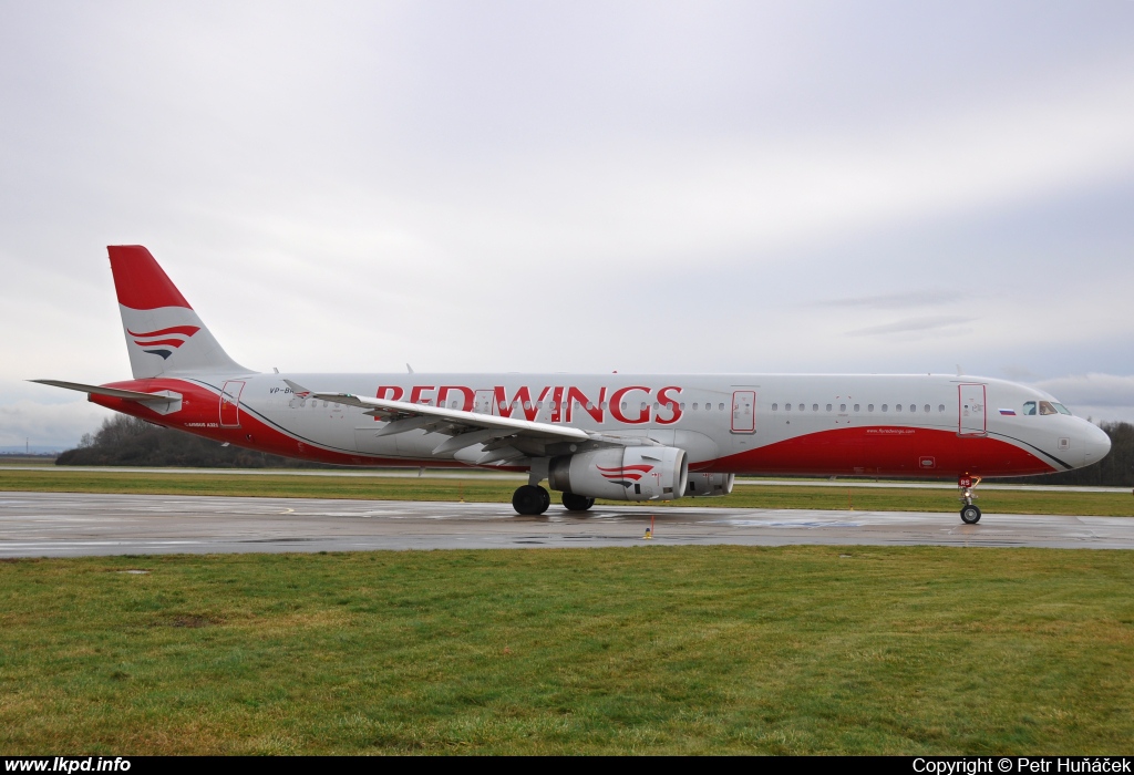 Red Wings – Airbus A321-231 VP-BRS