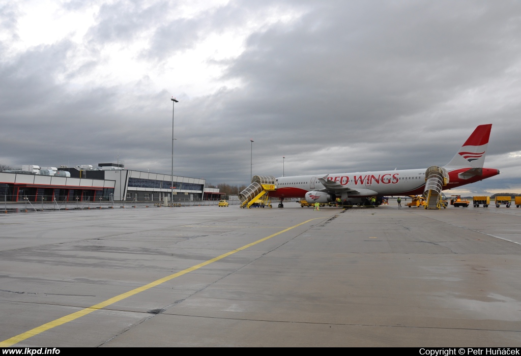 Red Wings – Airbus A321-231 VP-BRS