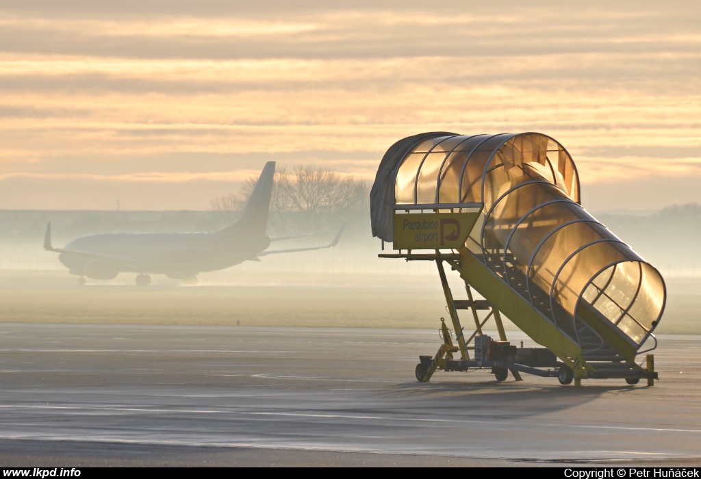 Rossia – Boeing B737-8LJ VQ-BWJ