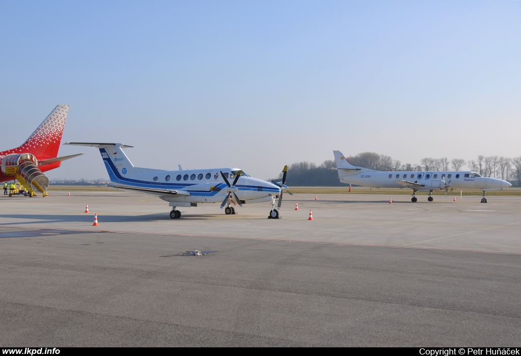 Junker – Beech Super King Air 300LW OK-GTJ