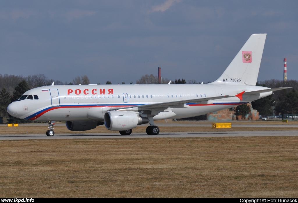 Rossia – Airbus A319-115 (CJ) RA-73025