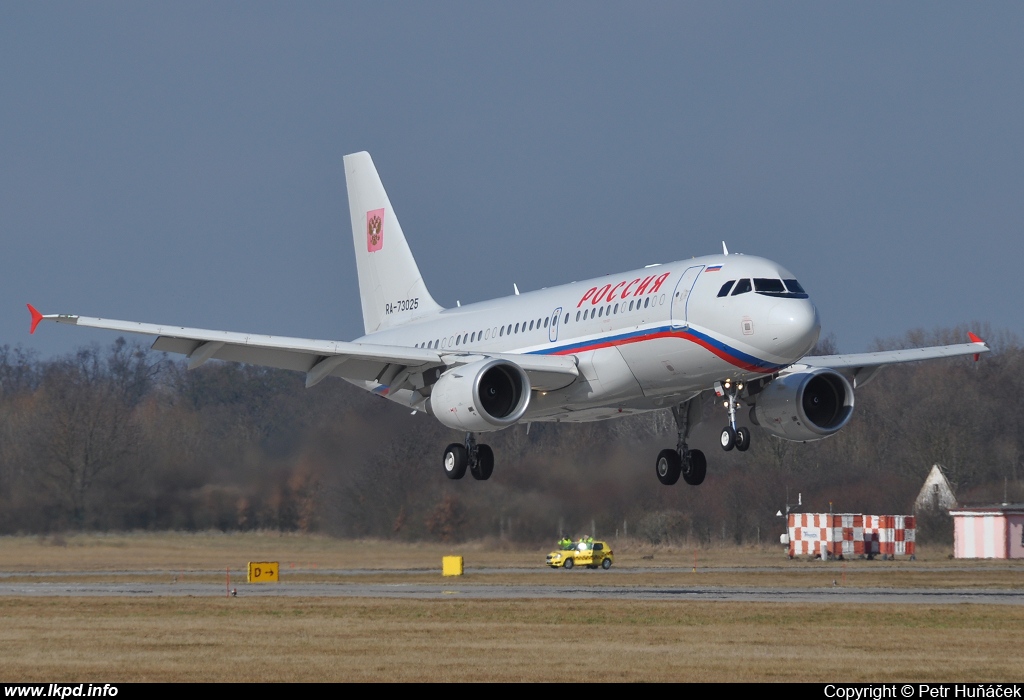 Rossia – Airbus A319-115 (CJ) RA-73025