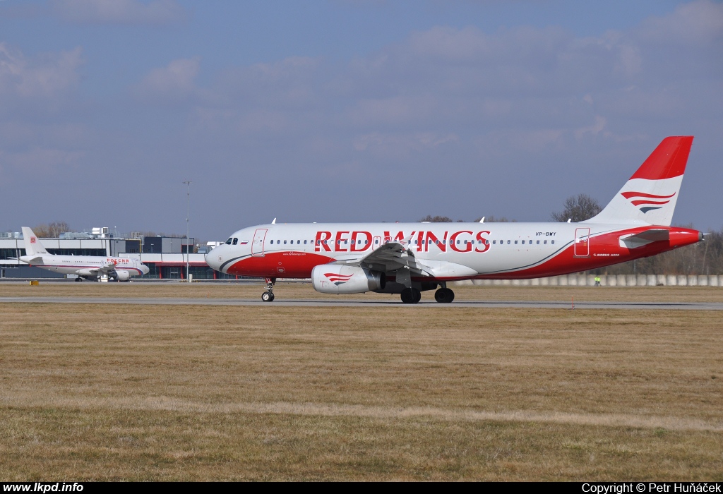 Red Wings – Airbus A320-232 VP-BWY