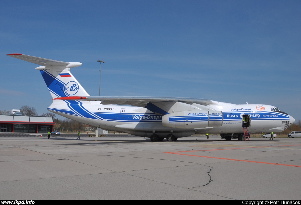 Volga-Dnepr Airlines – Iljuin IL-76TD-90VD  RA-76951