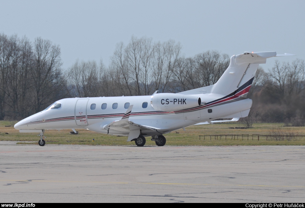 NetJets Europe – Embraer EMB-505 Phenom 300 CS-PHK