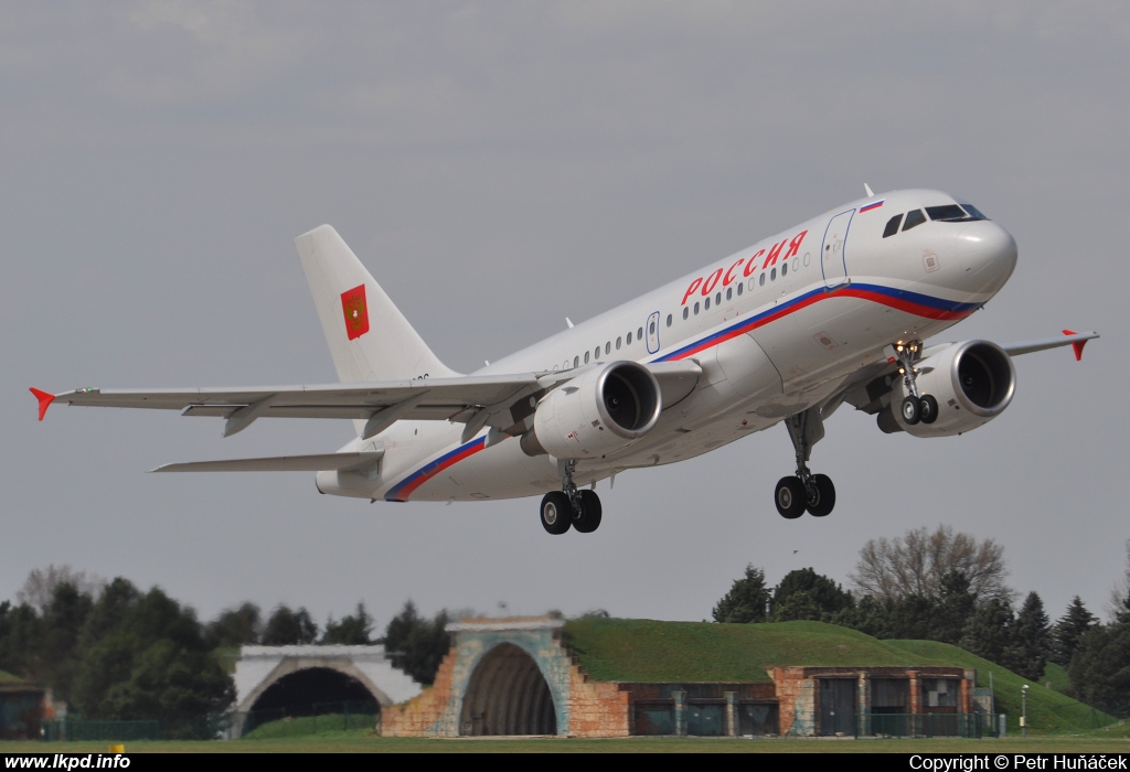 Rossia – Airbus A319-115 (CJ) RA-73026