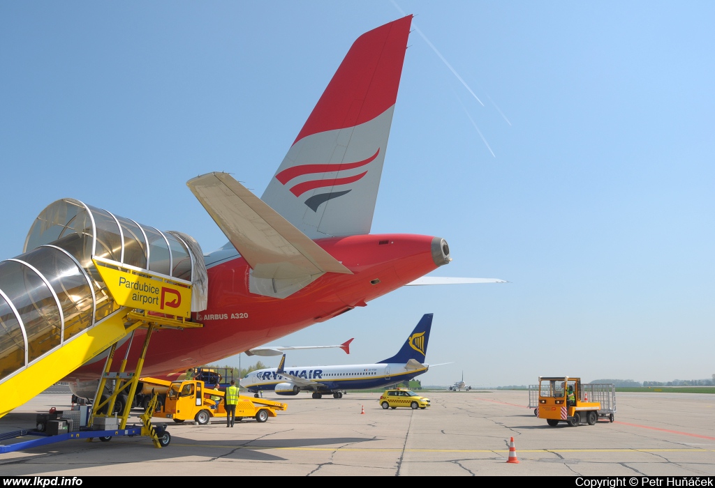 Ryanair – Boeing B737-8AS EI-FEH