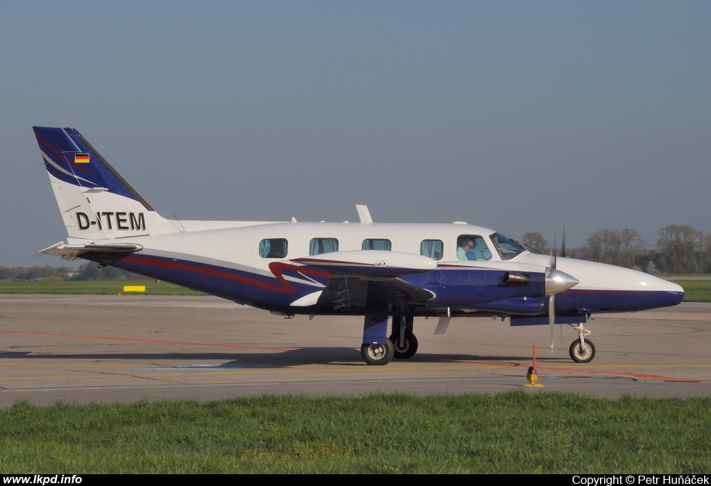 AEROTOURS – Piper PA-31T2/IIXL D-ITEM