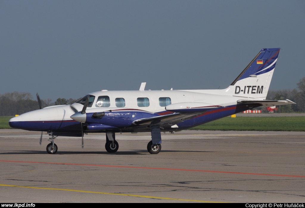 AEROTOURS – Piper PA-31T2/IIXL D-ITEM