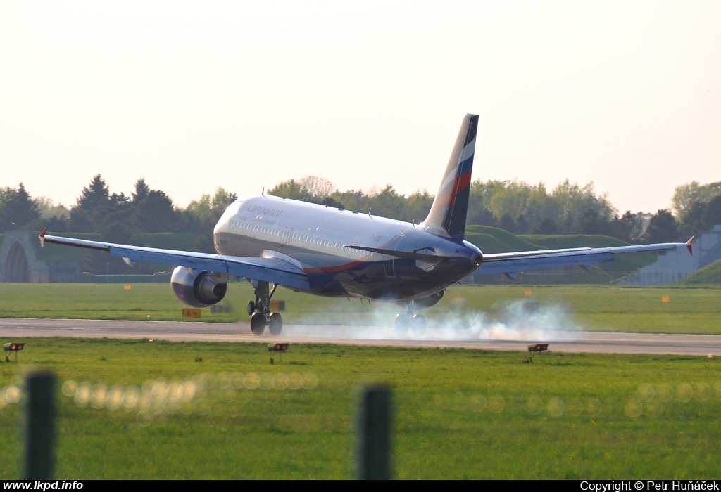 Aeroflot – Airbus A320-214 VP-BZO