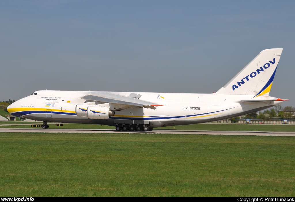 Antonov Design Bureau – Antonov AN-124-100 UR-82029