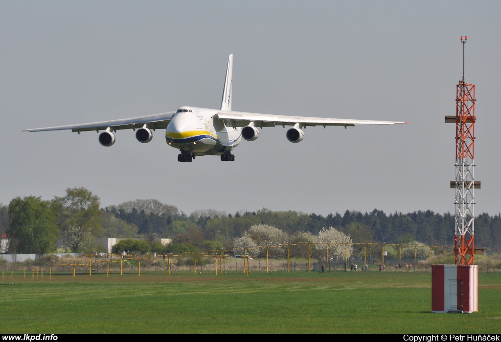 Antonov Design Bureau – Antonov AN-124-100 UR-82029