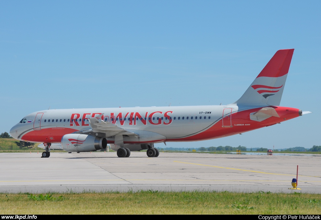 Red Wings – Airbus A320-232 VP-BWW