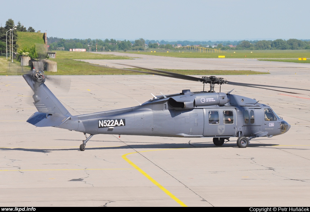 Private/Soukrom – Sikorsky UH-60A(C) Black Hawk (S-70A) N522AA