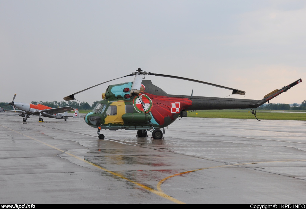 Poland Air Force – Mil Mi-2URPG 6922