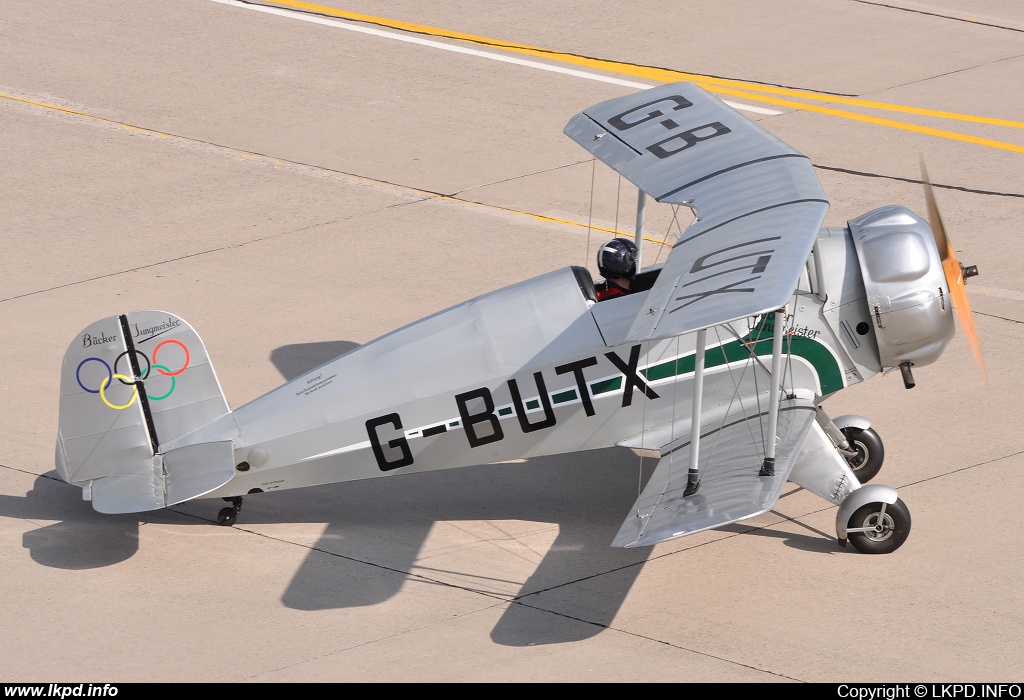 Private/Soukrom – Bucker Bu-133C G-BUTX