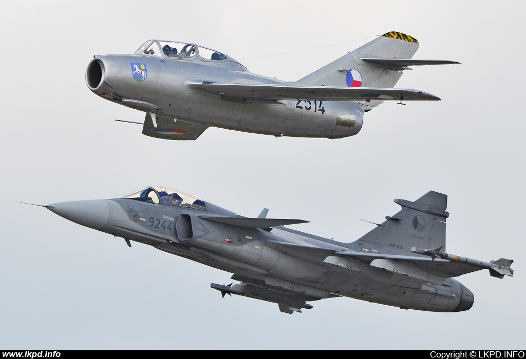 Czech Flying Legends – Mikoyan-Gurevich Mig-15UTI OK-UTI