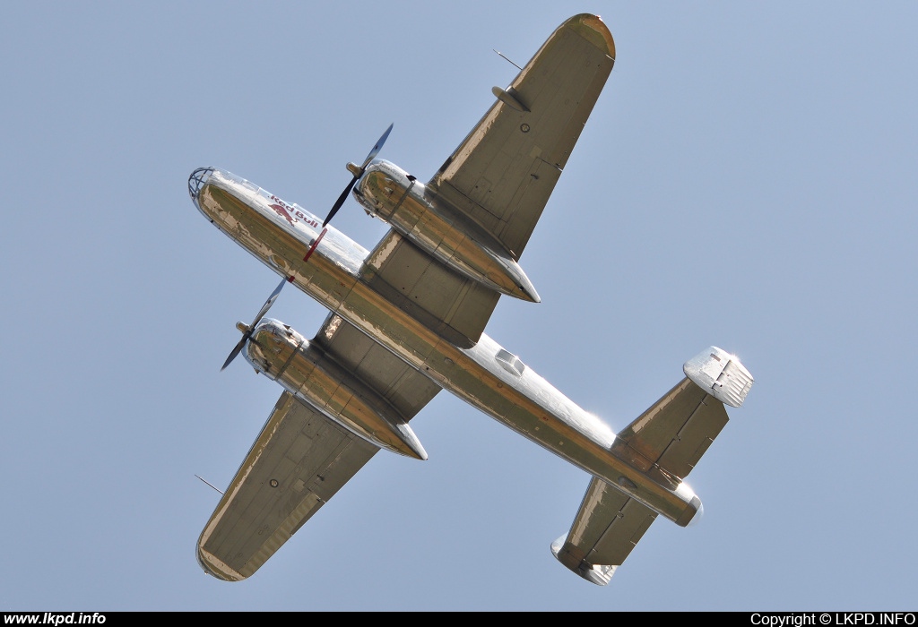 The Flying Bulls – North American B-25J N6123C