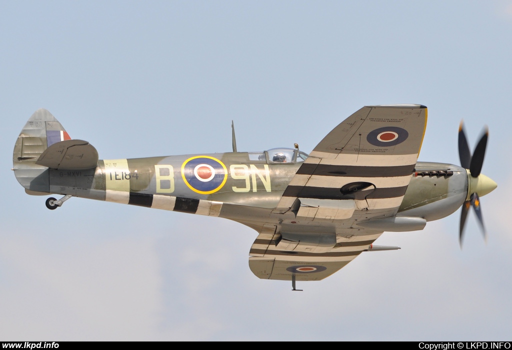 Private/Soukrom – Supermarine 361 Spitfire LF16E G-MXVI