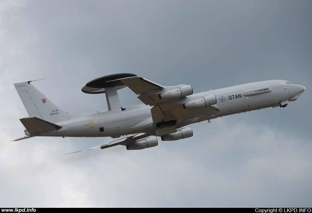 NATO – Boeing E-3A AWACS LX-N90451