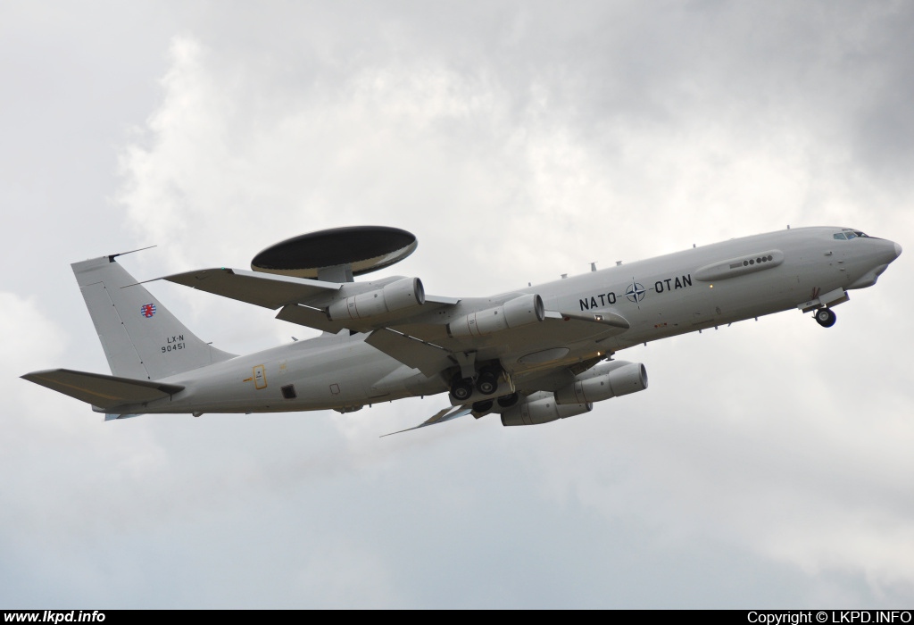 NATO – Boeing E-3A AWACS LX-N90451