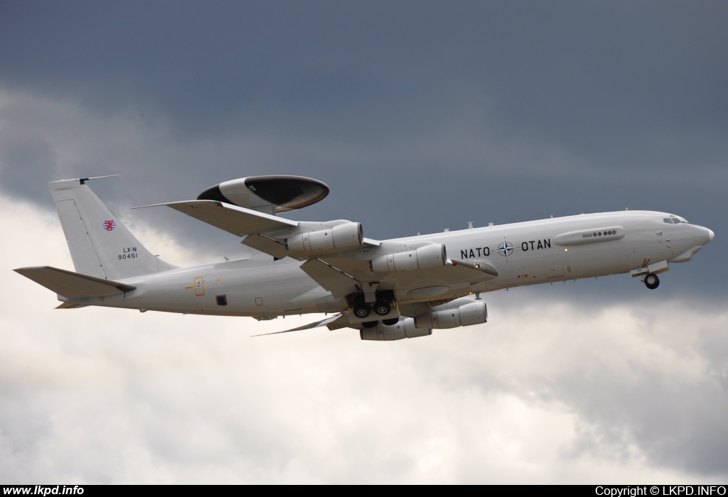 NATO – Boeing E-3A AWACS LX-N90451