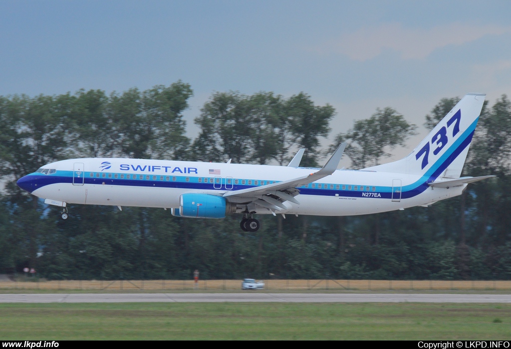 Swiftair – Boeing B737-8CX N277EA