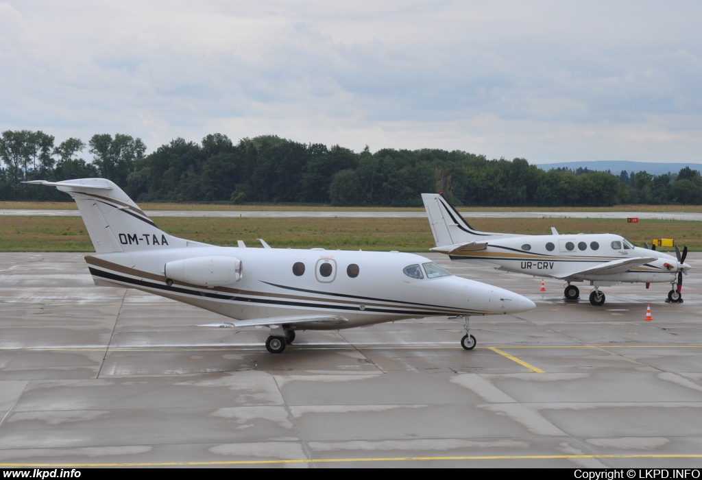 Tatra Jet – Raytheon Raytheon 390 Premier IA OM-TAA