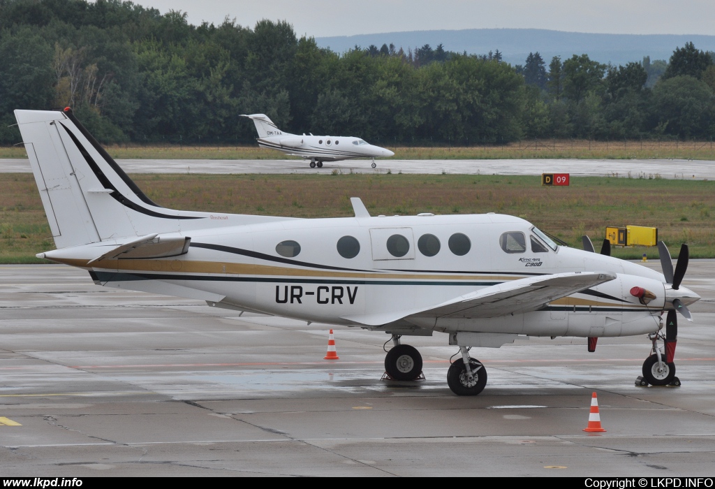 Air Columbus – Beech C-90B UR-CRV