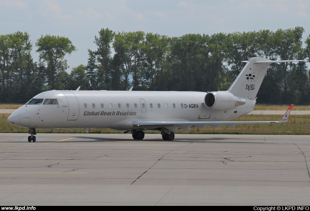 Global Reach Aviation – Canadair CRJ-200LR D-AGRA