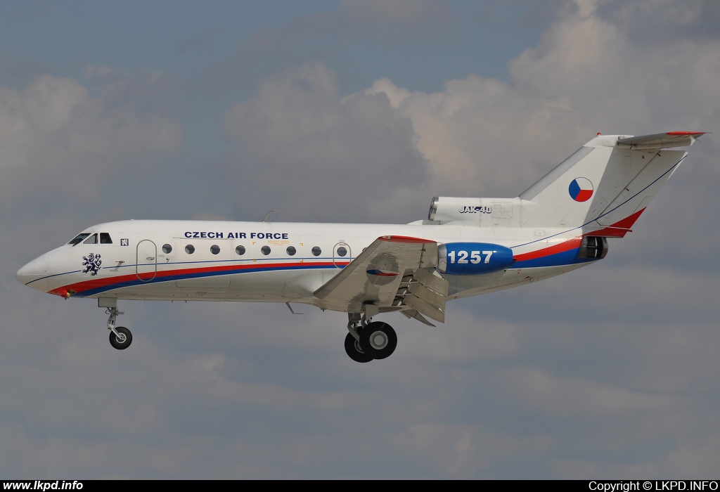 Czech Air Force – Yakovlev YAK-40 1257