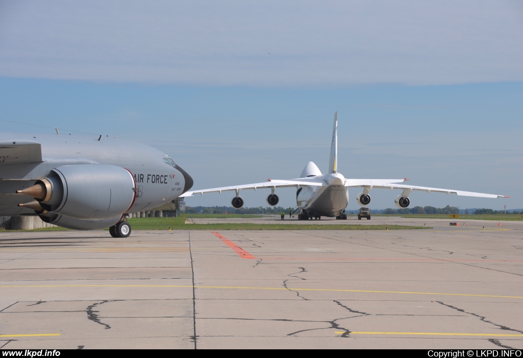 Antonov Design Bureau – Antonov AN-124-100M UR-82007