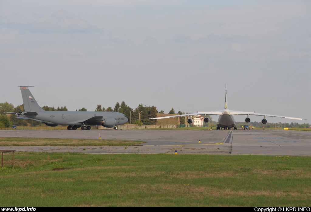 USAF – Boeing KC-135R Stratotanker 63-8018