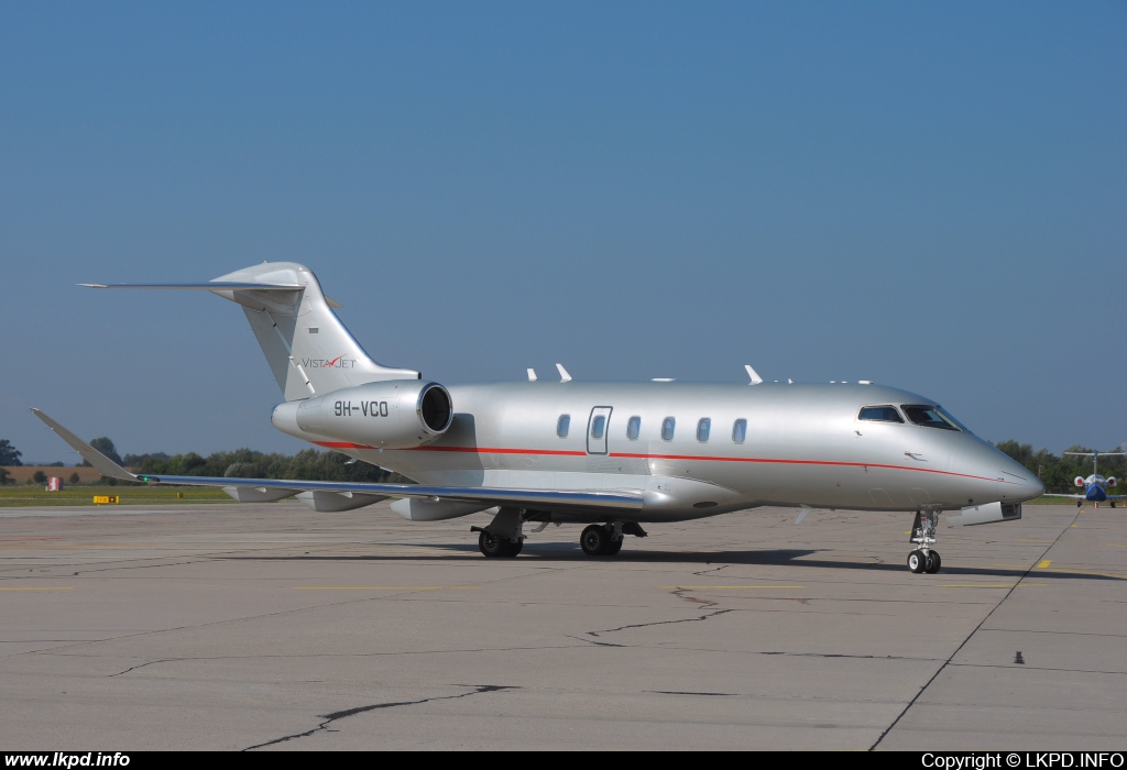 VistaJet – Bombardier BD-100-1A10 Challenger 350 9H-VCO