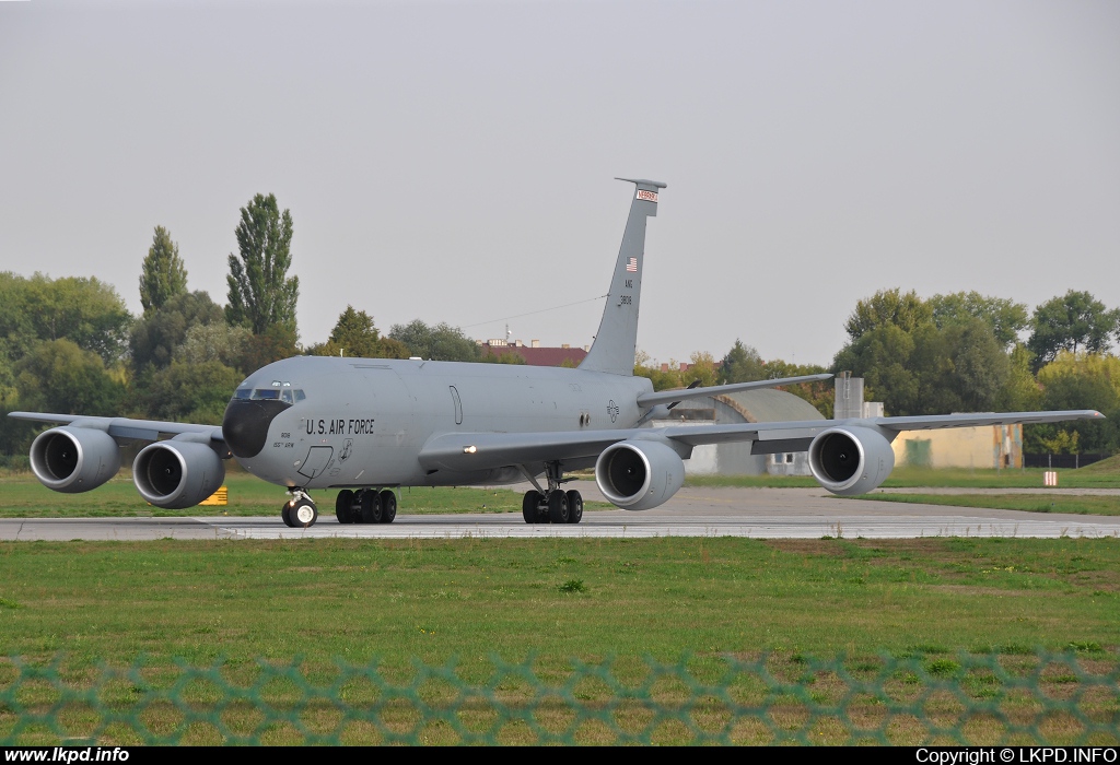 USAF – Boeing KC-135R Stratotanker 63-8018