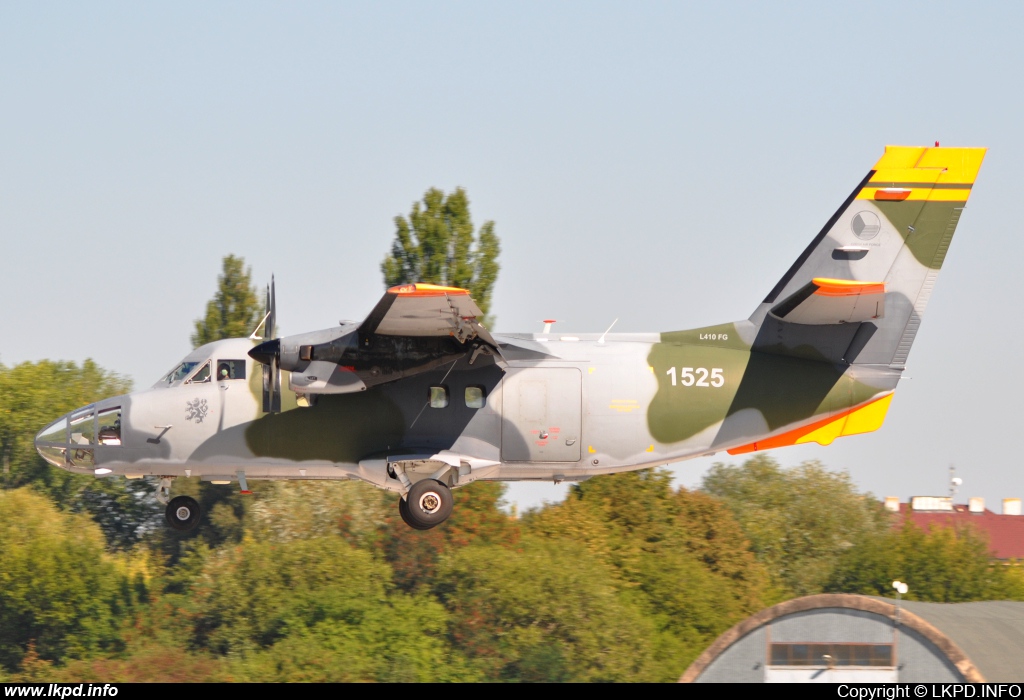 Czech Air Force – Let L410-FG 1525