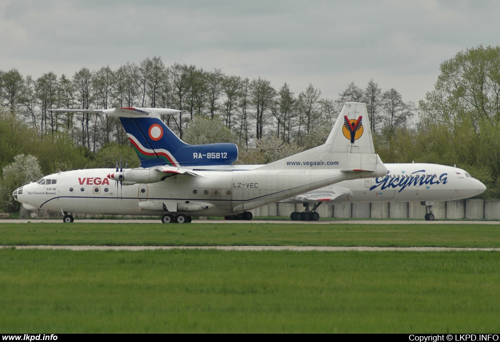 Vega Airlines – Antonov AN-12BP LZ-VEC