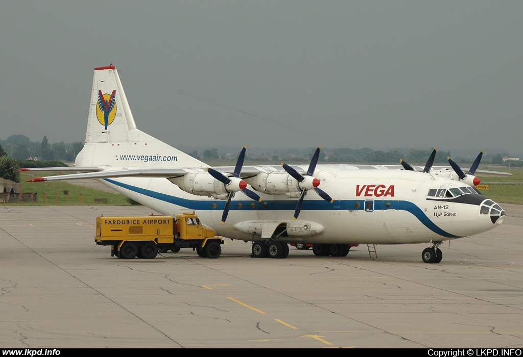 Vega Airlines – Antonov AN-12BP LZ-VEB