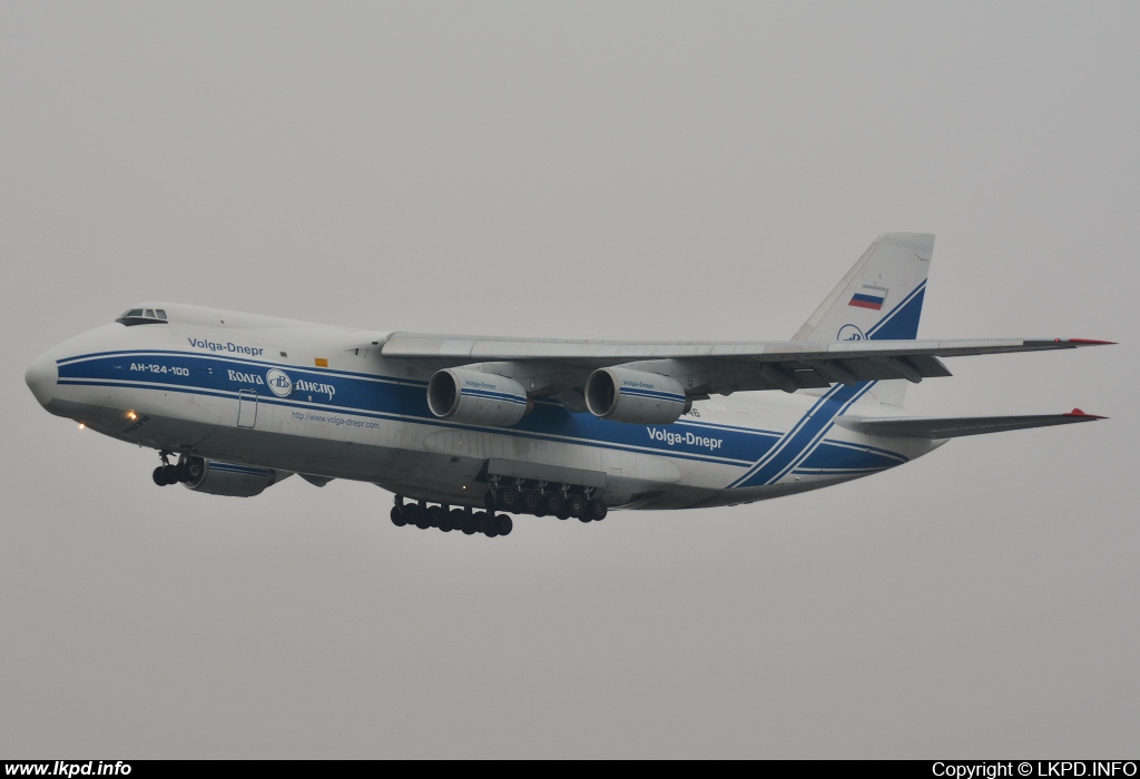 Volga-Dnepr Airlines – Antonov AN-124-100 RA-82046