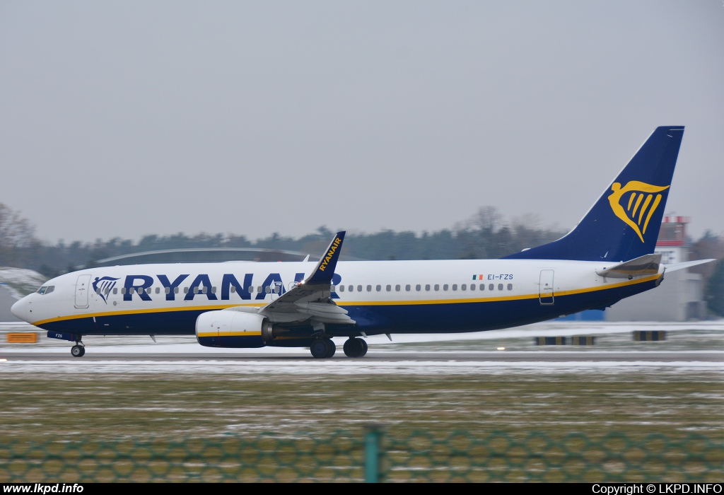 Ryanair – Boeing B737-8AS EI-FZS