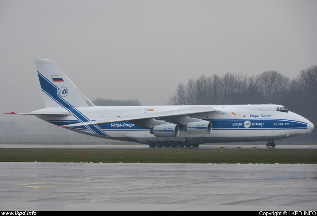 Volga-Dnepr Airlines – Antonov AN-124-100 RA-82046